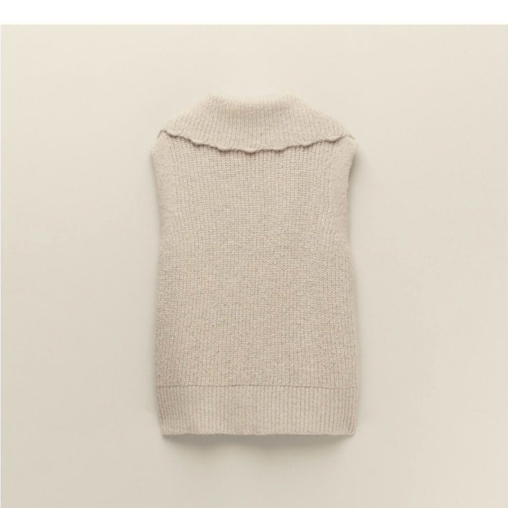 100% Authentic ZARA Jewel Button BIB Collar Vest Sweater Size: M - Picture 5 of 8